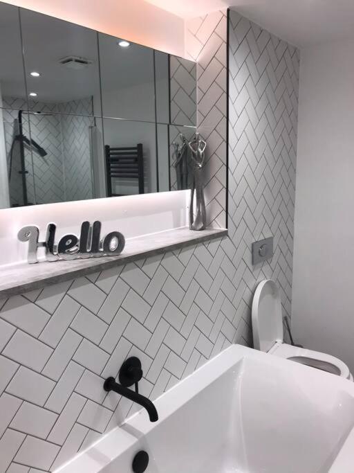 New Town House With *Free Allocated Parking* Apartment Brighton Ngoại thất bức ảnh